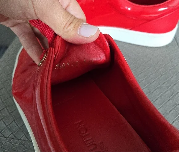 Louis Vuitton Red Sneakers with Vibrant Canvas Upper - Picture 6 of 7